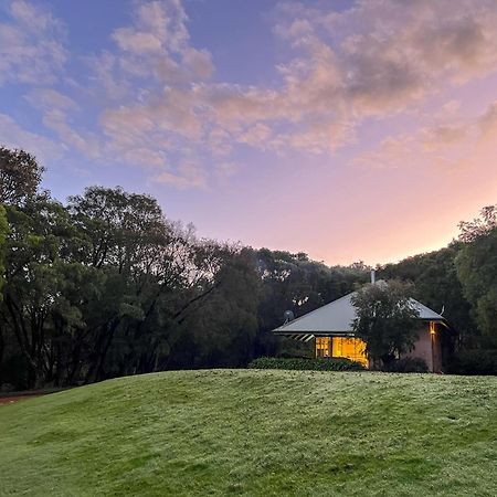 Waterfall Cottages Margaret River Bagian luar foto