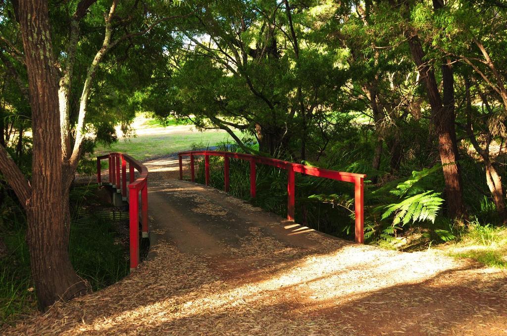 Waterfall Cottages Margaret River Bagian luar foto